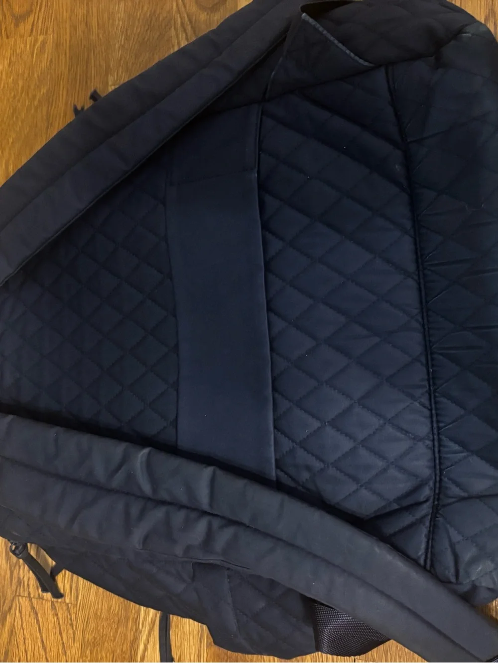 Vera Bradley quilted backpack - Picture 4 of 4